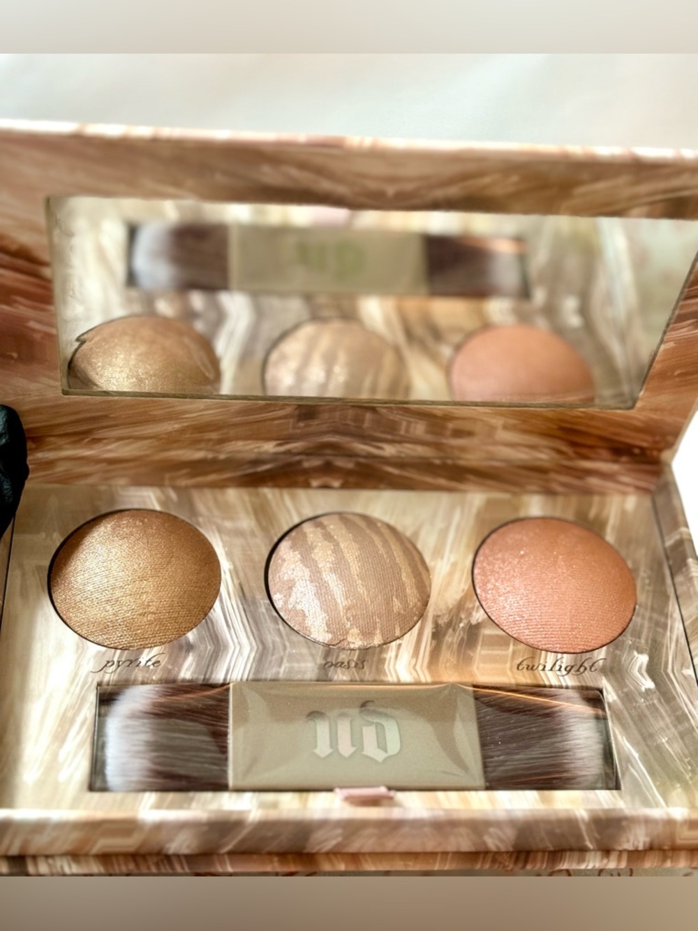 ✨NEW✨Urban Decay Naked Illuminated Trio with Luxurious Warm Tones✨Rare Find✨